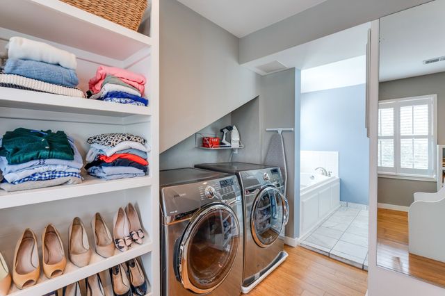 212 Page Rd, Nashville, TN 37205