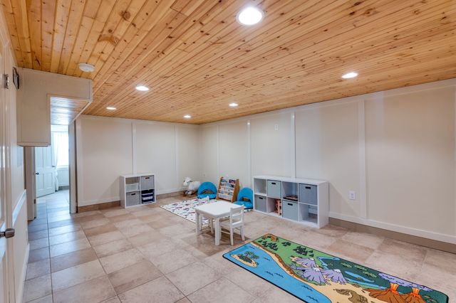 212 Page Rd, Nashville, TN 37205