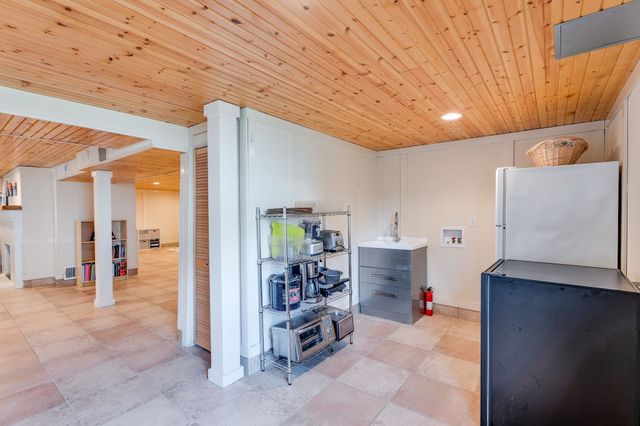 212 Page Rd, Nashville, TN 37205