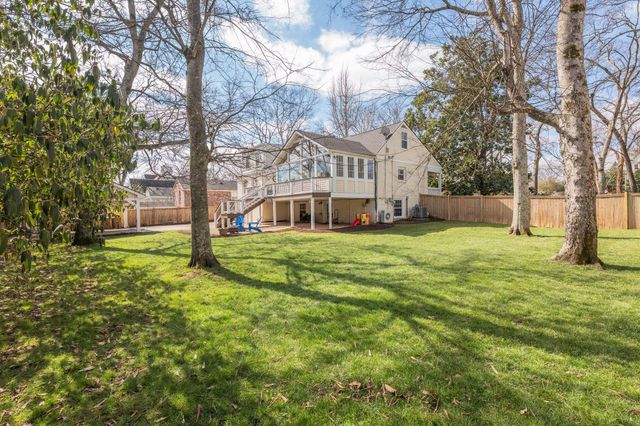 212 Page Rd, Nashville, TN 37205