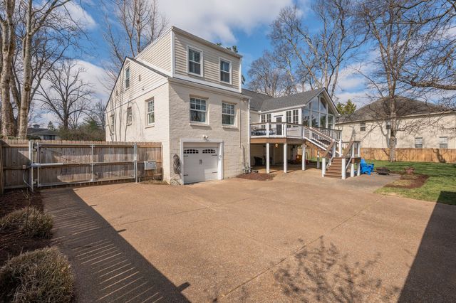 212 Page Rd, Nashville, TN 37205