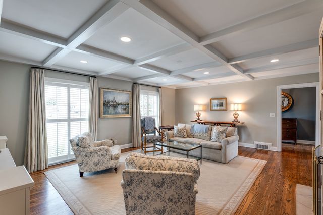 212 Page Rd, Nashville, TN 37205