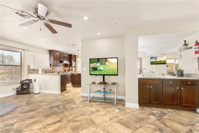 9105 Safeport Cove Court, Las Vegas, NV 89117