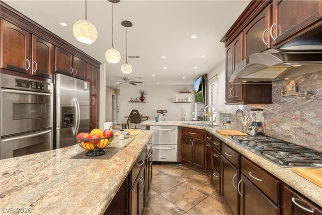 9105 Safeport Cove Court, Las Vegas, NV 89117