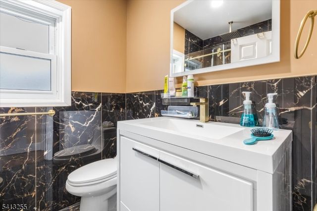 9 Wayne Pl, Nutley Twp., NJ 07110