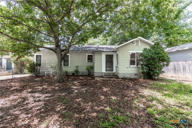 465 S Guenther Avenue, New Braunfels, TX 78130