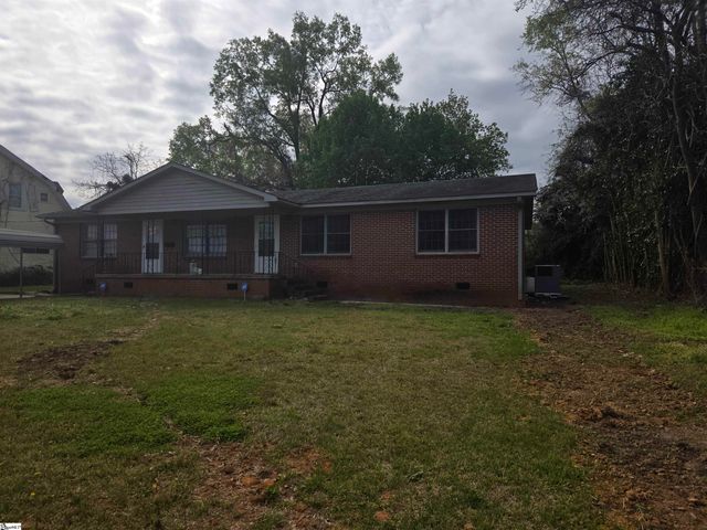 401 W Pitts Street, Clinton, SC 29325