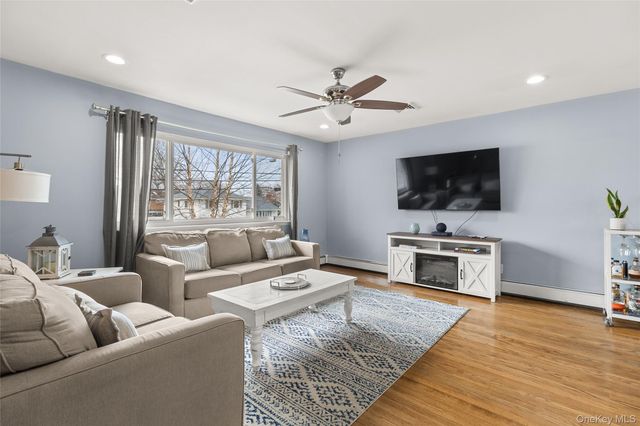 1299 Madison Avenue, West Islip, NY 11795
