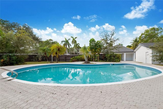 7675 SW 132nd St 0, Pinecrest, FL 33156