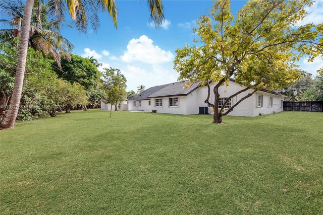 7675 SW 132nd St 0, Pinecrest, FL 33156