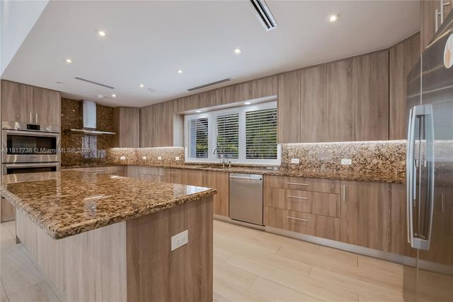 7675 SW 132nd St 0, Pinecrest, FL 33156