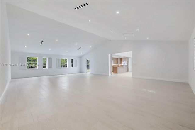 7675 SW 132nd St 0, Pinecrest, FL 33156