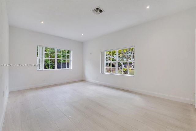 7675 SW 132nd St 0, Pinecrest, FL 33156