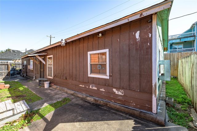 307 York Street 4, Houston, TX 77003