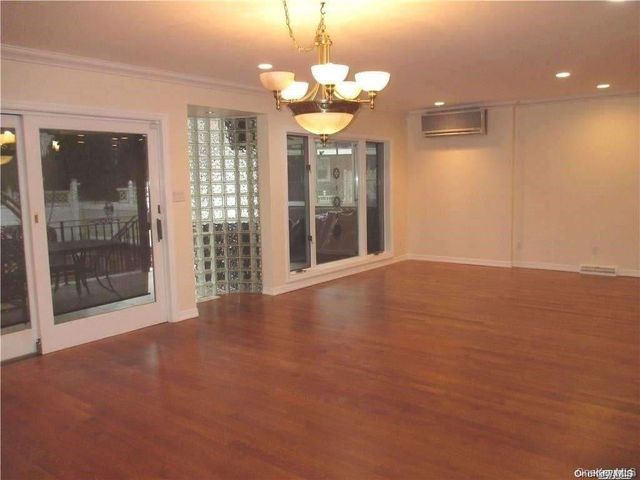 2314 215TH St, Bayside, NY 11360
