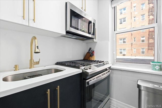 67-66 108th Street D5, Forest Hills, NY 11375