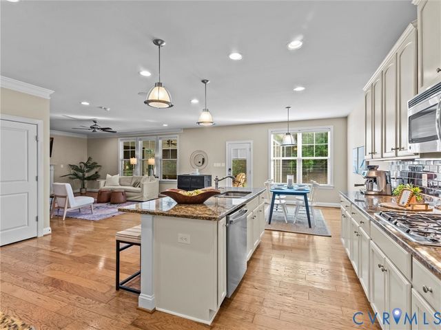 1524 Montcroft Way, Midlothian, VA 23112