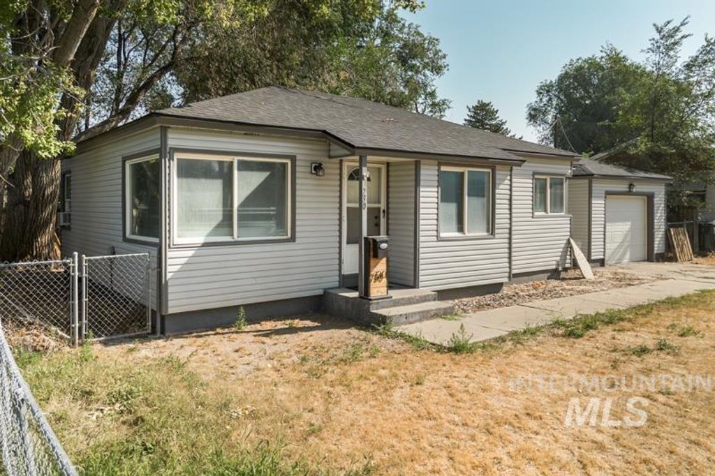 730 E Cedar St, Pocatello, ID 83201 photo 4