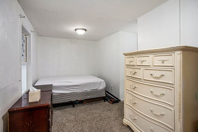 196 N Gardner Avenue, Battle Creek, MI 49037