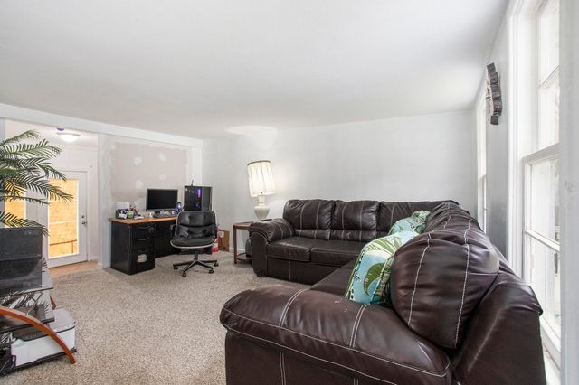 196 N Gardner Avenue, Battle Creek, MI 49037