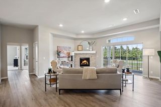 2836 Fox Lake CIRCLE #201 / 04, Waukesha, WI 53189