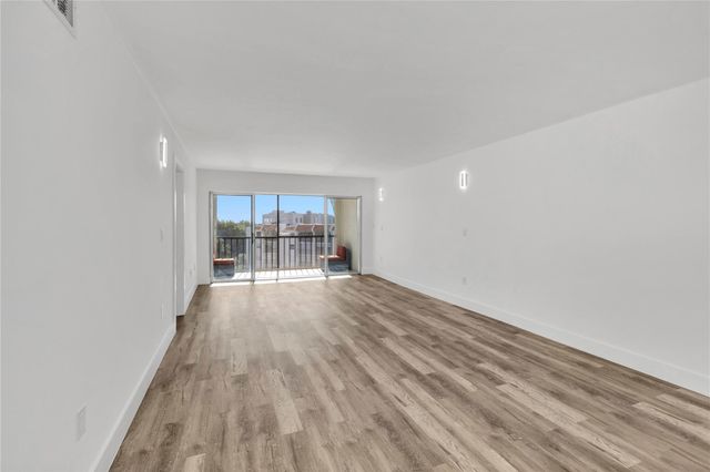 3930 Inverrary Boulevard 702, Lauderhill, FL 33319