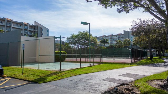 3930 Inverrary Boulevard 702, Lauderhill, FL 33319