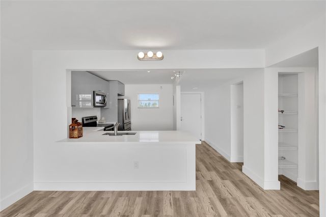 3930 Inverrary Boulevard 702, Lauderhill, FL 33319