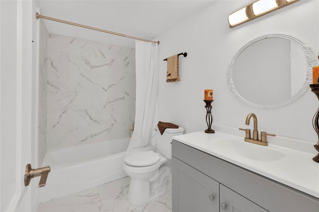 3930 Inverrary Boulevard 702, Lauderhill, FL 33319