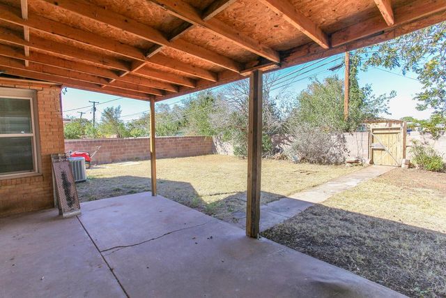 1507 E 11th Place, Big Spring, TX 79720