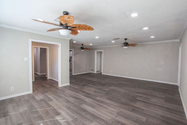 1507 E 11th Place, Big Spring, TX 79720