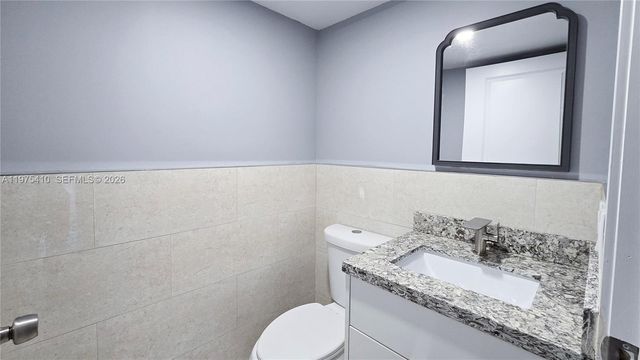 6045 NW 186th St 307, Hialeah, FL 33015