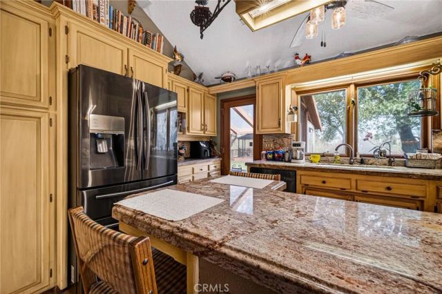 25348 Ward Street, Los Molinos, CA 96055