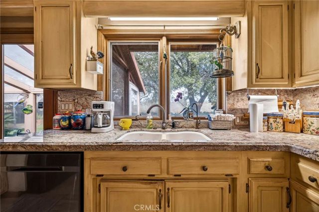 25348 Ward Street, Los Molinos, CA 96055