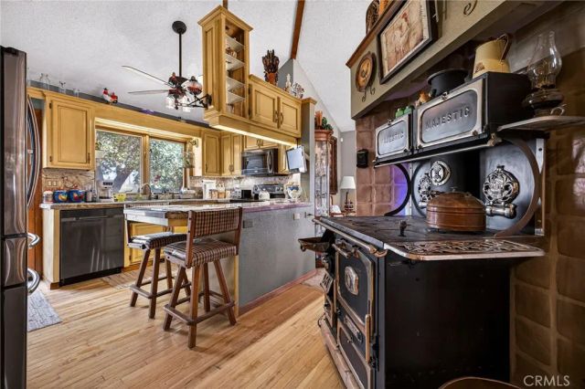 25348 Ward Street, Los Molinos, CA 96055