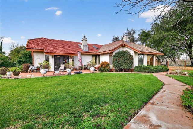 25348 Ward Street, Los Molinos, CA 96055