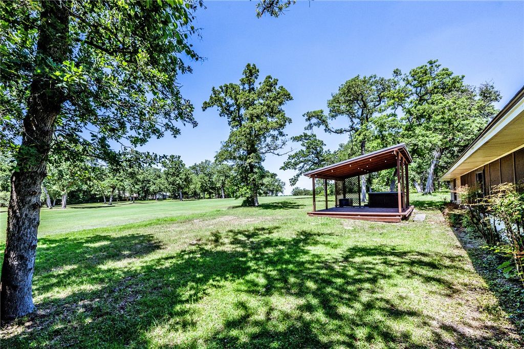 67 Fairway Drive, Hilltop Lakes, TX 77871 — photo 2