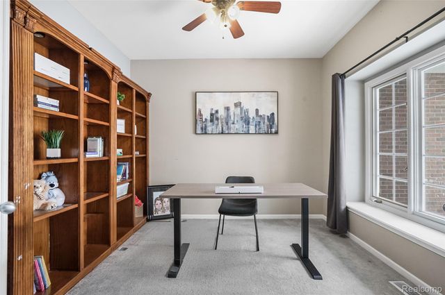 274 Carnoustie Road, Highland Charter Township, MI 48357