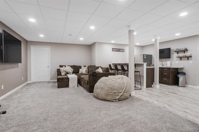 274 Carnoustie Road, Highland Charter Township, MI 48357