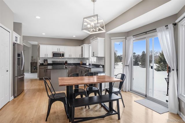 274 Carnoustie Road, Highland Charter Township, MI 48357