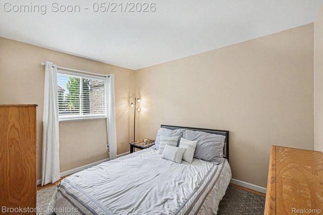 46561 Plum Grove Drive, Macomb Township, MI 48044
