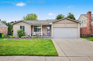 46561 Plum Grove Drive, Macomb Township, MI 48044