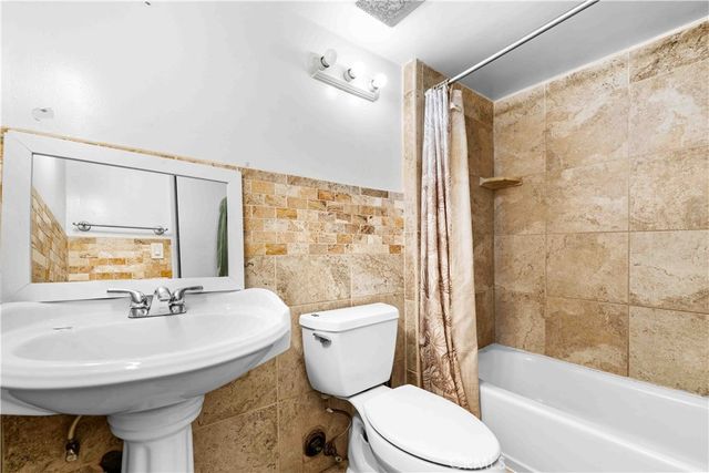 5260 N Gareloch Avenue, Azusa, CA 91702