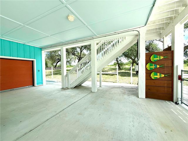 607 Huisache Lane, Ingleside On The Bay, TX 78362