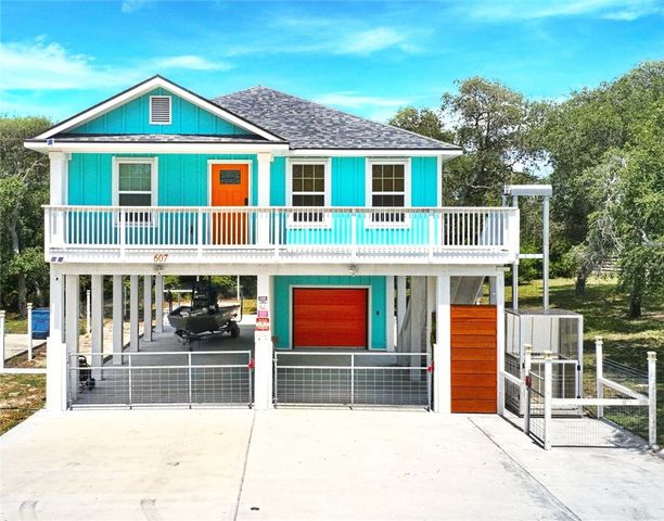 607 Huisache Lane, Ingleside On The Bay, TX 78362