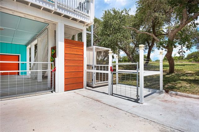 607 Huisache Lane, Ingleside On The Bay, TX 78362