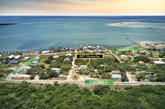 607 Huisache Lane, Ingleside On The Bay, TX 78362