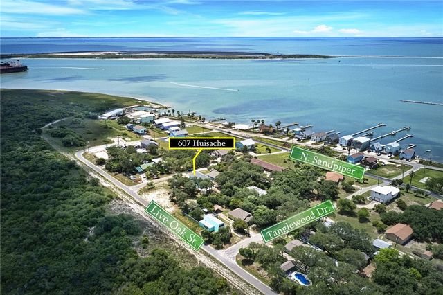 607 Huisache Lane, Ingleside On The Bay, TX 78362