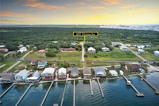 607 Huisache Lane, Ingleside On The Bay, TX 78362