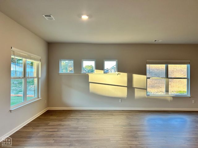 91 Clearwater Drive, Brookland, AR 72417